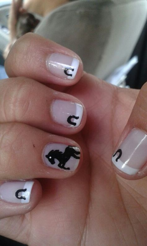 Horse Acrylic Nails, Horse Nail Art Designs, Horse Nails Designs, Farm Nails Designs, Equestrian Nails, Country Girl Nails, Horse Nail Art, French Toe Nails, Horse Nails