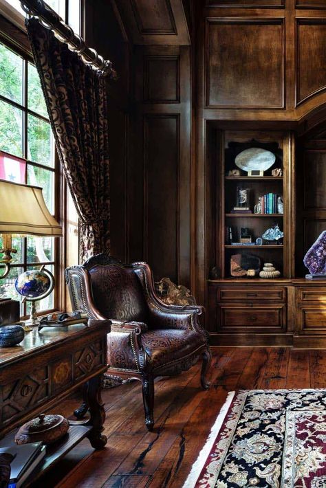 Dream House Tour: English manor house with opulent details in Texas Traditional Home Office, English Manor Houses, English Decor, Interior Vintage, Home Decor Style, Home Library, Front Room, A Living Room, Traditional Decor