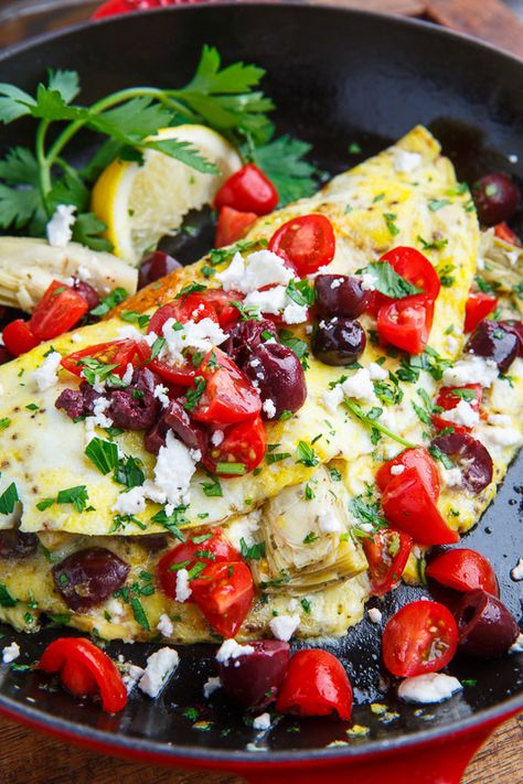 Mediterranean Omelette Mediterranean Diet Breakfast, Mediterranean Breakfast, Egg Benedict, Omelets Recipe, Mediterranean Diet Meal Plan, Easy Mediterranean Diet Recipes, Mediterranean Diet Plan, Omelette Recipe, Diet Breakfast Recipes