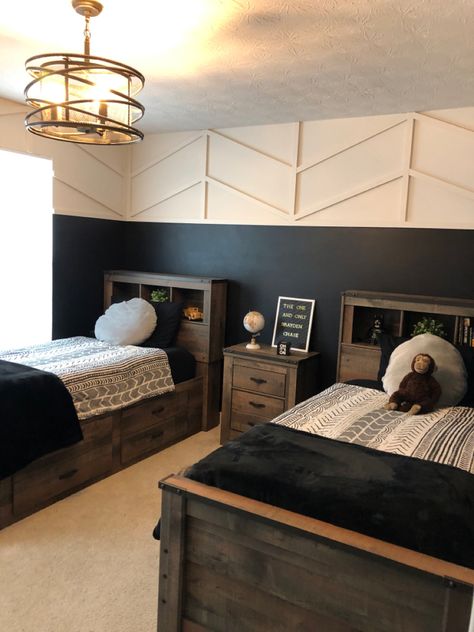 Black And White Shiplap Bedroom, Farmhouse Childs Room, No Headboard Boys Room, Black White Grey Wood Bedroom, Black And White Twin Bedroom Ideas, Black And Grey Boys Room, Boys Room Black Furniture, Black Boys Room Ideas, Bedroom With Black Bedding