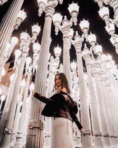 Hollywood Sign Photoshoot, Lacma Lights, Cute Backpacks For Traveling, Hotels In Los Angeles, Urban Light, Los Angeles Photography, American Threads, California Vibe, Urban Lighting