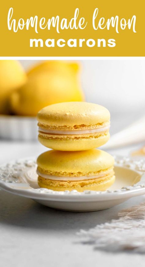 Things To Make With Lemon Curd, Lemon Macaron Recipe, Macaron Photography, Lemon Ideas, Cream Patisserie, Baking Macarons, Cookie Delight, Lemon Macaroons, French Macaroon Recipes