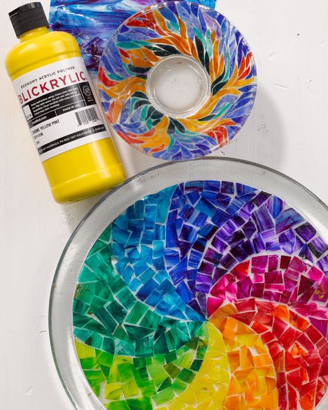 Turn dried acrylic paint into a kaleidoscopic mosaic! Cool Clay Art, Acrylic Skins, Clear Acrylic Sheet, Jewelry Storage Ideas, Skin Paint, Classroom Art Projects, Clear Glue, Plastic Art, Diy Art Projects