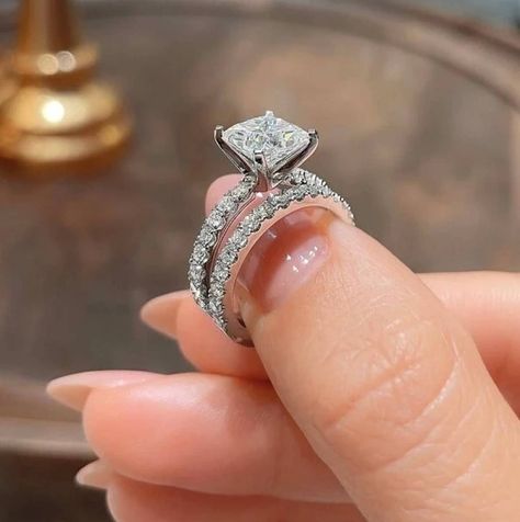 Solitaire Princess Cut, Princess Cut Moissanite, Pretty Jewelry Necklaces, Oval Cut Engagement Ring, Stackable Wedding Bands, Sterling Silver Wedding Band, Pave Engagement Ring, Silver Wedding Bands, Couple Jewelry