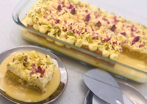 Sliced Desserts, Rasmalai Tres Leches, Chocolate Tres Leches Cake, Tres Leches Cake Recipe, Leches Cake, Light Cakes, Sponge Cake Recipes, Tres Leches Cake, Milk Cake