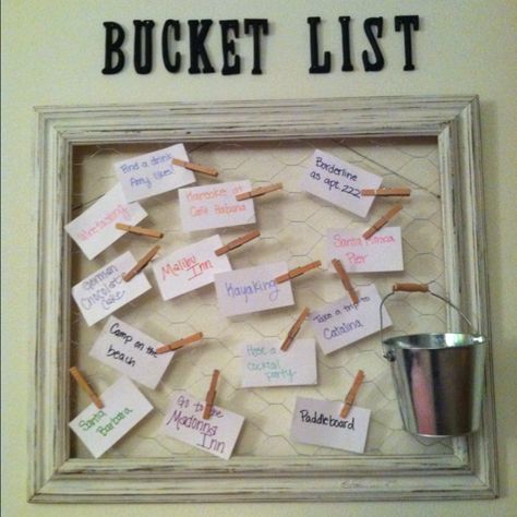 Girls can have fun setting goals in a visual and crafty way! College Bucket List, Diy Bucket, Company Ideas, Retirement Ideas, Peach Party, Chur, House Decorations, Goal Planning, Crafty Craft