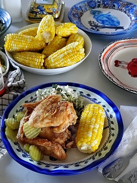 creole fried chicken | creole spiced fried chicken Ally Kitchen, Chicken Creole, Pheasant Recipes, Creole Spice, Sausage Gravy And Biscuits, Homemade Carrot Cake, Chipped Beef, Blogger Photos, Creole Seasoning