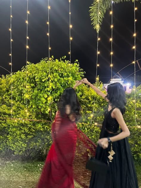 Desi Aesthetic With Friends, Desi Best Friends Aesthetic, Bff Pfp Matching Aesthetic, Castle Aesthetic, Princess Pictures, Desi Aesthetic, Best Friends Aesthetic, Disney Princess Pictures, Bestie Goals