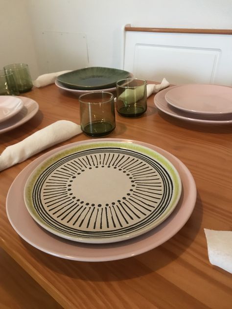 Mismatch Dinnerware, Eclectic Dinnerware, Mismatched Plates, Green Dinnerware, Dining Ideas, Green Glassware, Miss Match, Kitchen Dinning Room, Room Update