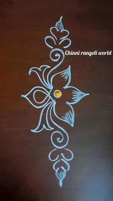 Muggu Border Designs, Line Rangoli Design, Corner Rangoli Designs Easy, Border Design Rangoli, Muggu Borders, Side Border Design, Mehndi For Beginners, Mehndi Tutorial, Border Kolam