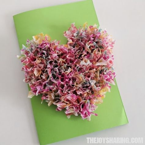 Easy Mother's Day Card Idea for Kids #thejoyofsharing #mothersday #preschoolcrafts #mothersdaycards #mothersdaycrafts #mothersdaygifts #valentinesday via @4joyofsharing Mother's Day Crafts For Kids, Gift Tissue Paper, Easy Mother's Day Crafts, Diy Mother's Day Crafts, Cute Mothers Day Gifts, Diy Valentine's Day, Mother's Day Crafts, Easy Arts And Crafts, Mothers Day Crafts For Kids