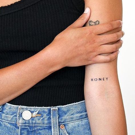 Honey Tattoo Words, Kiki Tattoo, Tattoo Words Fonts, Honey Tattoo, Tattoo Words, Rose Tattoo Sleeve, Rose Shoulder Tattoo, A Sign Of Affection, Sign Of Affection