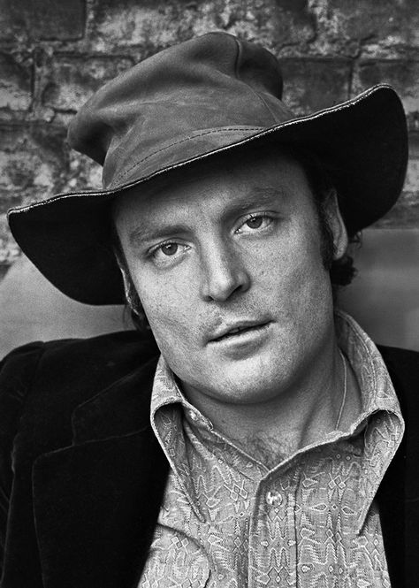 Stacy Keach 05 Stacy Keach, Celebrity Stars, Old Hollywood Stars, I Am Beautiful, Character Actor, Star Pictures, Famous Celebrities, Hollywood Stars, Celebrity Pictures