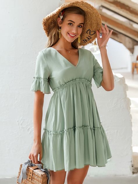 V-neck Tie Backless Frill Detail Smock Dress | SHEIN USA Elegant Casual Dress, Streetwear Dress, Dress Party Night, Ruffles Fashion, Solid Dress, Smock Dress, V Neck Dress, Elegant Dresses, Green Dress