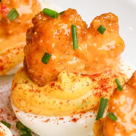 Cajun Firecrackers Shrimp Deviled Eggs - Bad Batch Baking - Restaurant Copycat Recipes & Family Favorites Shrimp Deviled Eggs, Firecracker Sauce, Firecracker Shrimp, Frozen Shrimp, Sweet Heat, Shrimp Seasoning, Fried Shrimp, Copycat Restaurant Recipes, Sweet Chili Sauce