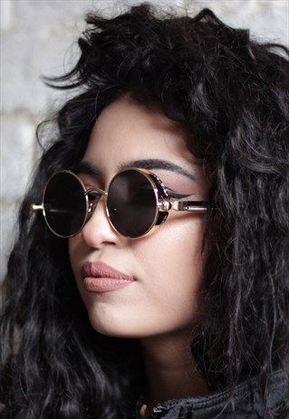 Steampunk+Retro+Sunglasses Futuristic Sunglasses, Lady Elizabeth, Black Round Sunglasses, Steampunk Sunglasses, Gothic Aesthetic, Women Sunglasses, Retro Sunglasses, Steampunk Fashion, Womens Glasses