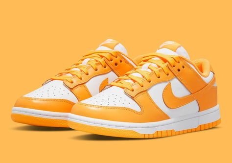 Air Dunks, Sneakers Wishlist, Fire Shoes, Nike Snkrs, Shoe Wishlist, Orange Shoes, Nike Sb Dunks Low, Streetwear Men, Hype Shoes