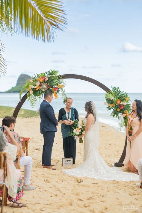 You will love our #oahuweddinglocations! #oahu #hawaii #oahudestinationwedding #weddinglocations Oahu Wedding Venues Budget, Oahu Hawaii Wedding, Lanikuhonua Wedding, Oahu Beaches, Wedding Hawaii, North Shore Oahu, Oahu Wedding, Wedding Venues Beach, Destination Wedding Locations