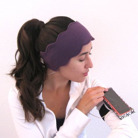 Fleece Ear Warmers, Fleece Ideas, Fleece Sewing, Fleece Sewing Projects, Ear Warmer Pattern, Fleece Crafts, Fleece Projects, Fleece Headbands, Fleece Hats