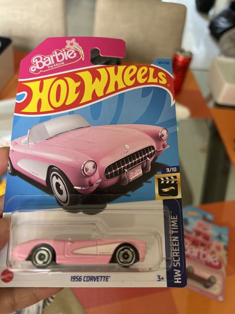 Pink Hot Wheels, Hot Wheels Wall, Hot Wheels Display Case, Scary Cakes, Hot Wheels Display, Hot Wheels Garage, Hot Wheels Collection, Hot Weels, Hot Wheels Toys