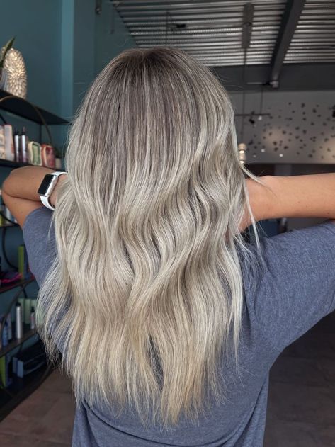 blonde | balayage | rooted highlight Balayage Hair Blonde Root Smudge, Smudge Root Balayage, Blonde Smudge Root, Blonde Smudge Root Balayage, Blonde Root Smudge, Root Smudge Blonde, Root Balayage, Smudge Root, Rooted Blonde