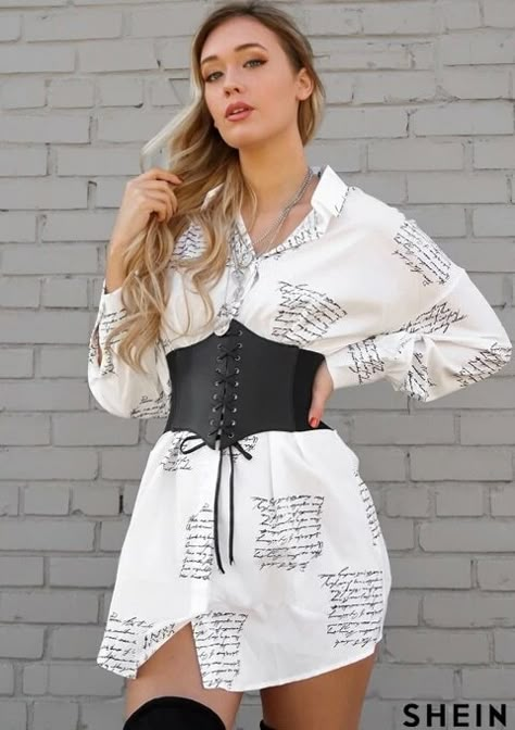 Corset Belt Outfit, Corset Belts, Corset Fashion Outfits, Leather Corset Belt, Corset Looks, Harness Fashion, Corset Outfit, Shirt Dress Outfit, Print Shirt Dress