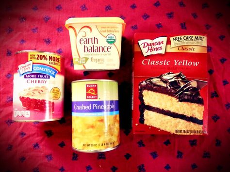 Cake Mix Recipes Boxed, Vegan Yellow Cake, Cake Mix Hacks, Vegan Cake Mix, Healthy Vegan Dessert, Cake Mix And Soda, Coconut Dessert, Vegan Junk Food, Cake Hacks