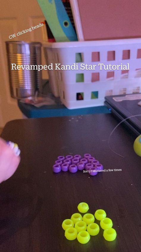 Kandi Star, Kids Diy Crafts, Diy Kandi Bracelets, Diy Kandi, Star Tutorial, Kandi Kid, Bracelet Craft, Diy Crafts For Girls, Pony Bead Patterns