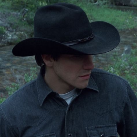 Ryan Gosling Cowboy, Jake Gyllenhaal Brokeback Mountain, Cowboy Pfp, Jack Twist, Breaking Back, Brokeback Mountain, Farm Boys, Heath Ledger, Romantic Drama