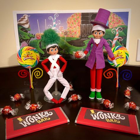 2022 Day 23: Cocoa and Sprinkles created a world of pure imagination as Willy Wonka and his Oompa Loompa. Willy Wonka Elf On The Shelf, Elf 2024, Willy Wonka Factory, Willy Wonka Costume, World Of Pure Imagination, Elf Ideas Easy, Elf Shelf, Charlie And The Chocolate Factory, Oompa Loompa