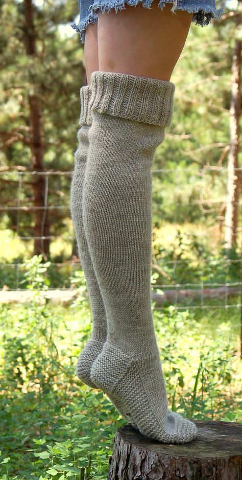 Ravelry: pencilinthepines' warm and woolly waders Knit Socks Tutorial, Otk Socks, Crochet Baby Socks, Stockings Outfit, Knit Stockings, Stocking Pattern, Sock Knitting Patterns, Crochet Socks, Knitted Wit