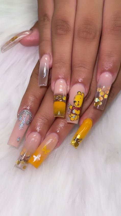 Winnie The Pooh Nail Ideas, Winnie The Pooh Nails Acrylic, Pooh Bear Nails, Honey Nails, Winnie The Pooh Nails, Pooh Nails, Shower Nails, Baby Shower Nails, Birthday Nail Designs