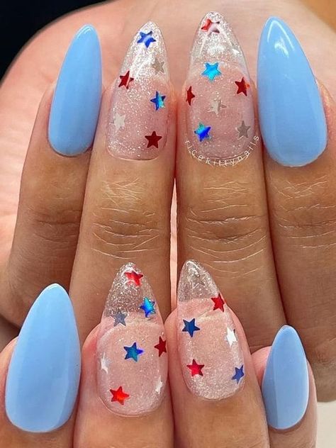 Pretty 4th Of July Nails, 4th Of July Swirl Nails, Pastel Fourth Of July Nails, Aesthetic Fourth Of July Nails, 4th Of July Nails Glitter, 4th Of July Nail Designs Fireworks, 4th Of July Nails Almond, July 4 Nail Design, Subtle Fourth Of July Nails