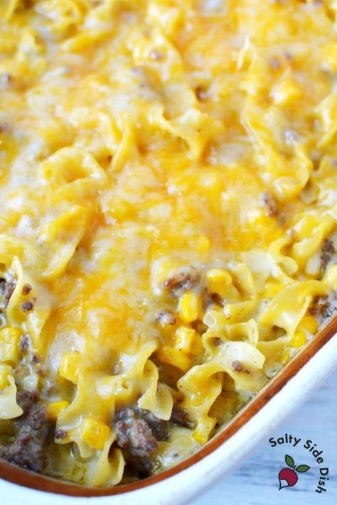 Cheeseburger Casserole, a Beef and noodle pasta hot dish bake, is an easy seasoned ground beef casserole with loads of cheese and pasta! Hot Dish Recipes, Casserole With Egg Noodles, Hamburger Hotdish, Cheeseburger Mac, Salty Side Dish, Cheeseburger Casserole Recipe, Homemade Cheeseburgers, Hotdish Recipes, Hamburger Casseroles Recipes