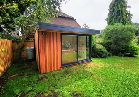 eden weaving room Garden Shed Design, Garden Shack, Shed Design Ideas, Build A Garden, Shed Garden, Shed Makeover, Shed Office, Build Your Own Shed, Garden Cabins