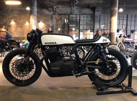 Choppers Motorcycles, Cb400 Cafe Racer, Cb 750 Cafe Racer, Cb Cafe Racer, Cb750 Cafe, Modern Cafe Racer, Cb750 Cafe Racer, Brat Bike, Custom Motorcycles Bobber