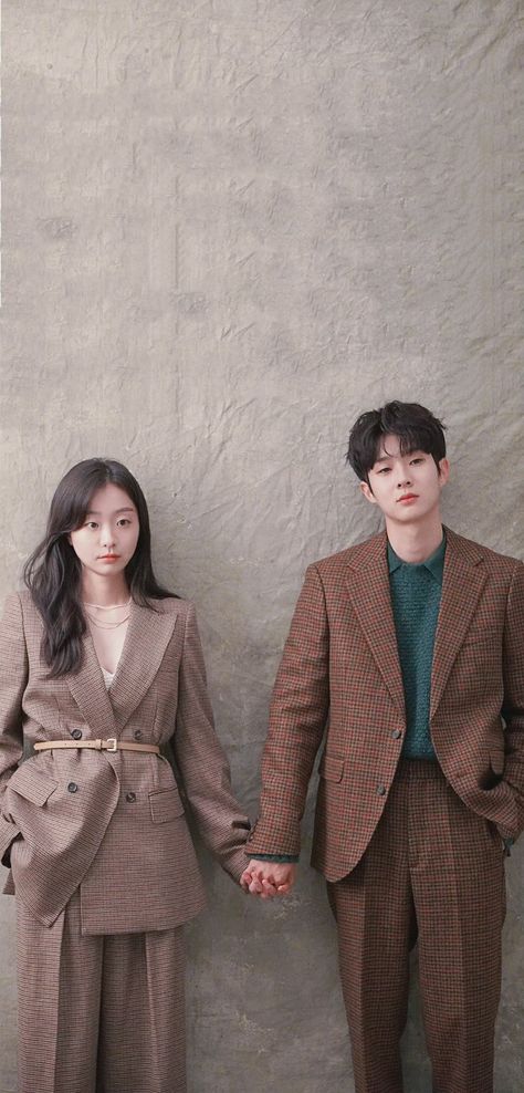 Kim Dami, Woo Shik, Timmy Time, Our Beloved Summer, Korean Couple Photoshoot, Beloved Summer, Handsome Korean, Korean Drama List, K Wallpaper