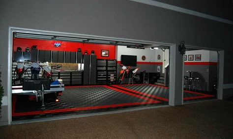 RaceDeck Free-Flow garage floor tile                                                                                                                                                                                 More Garage Floor Tile, Officine In Garage, Garage Flooring Options, Car Corvette, Garage Boden, Plan Garage, Man Garage, Garage Floor Tiles, Cool Garages