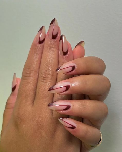 Nails Sophisticated, Burgundy Fall Nails, Black Cherry Nails, Burgundy Nail Designs, Popular Nail Colors, Simple Fall Nails, Red Nail Art, Cherry Nails, Spring Nail Designs