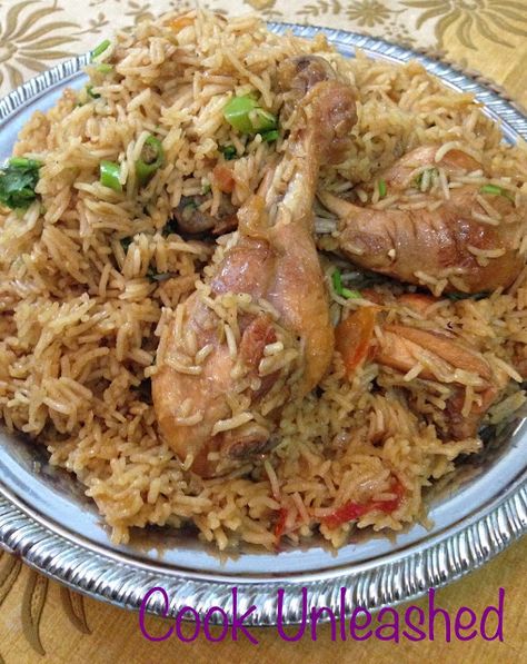 Chicken Recipes Rice, Punjabi Chicken, Chicken Pulao Recipe, Punjabi Recipes, Yakhni Pulao, Chicken Pulao, Variety Rice, Masakan Malaysia, Rice Side Dish Recipes