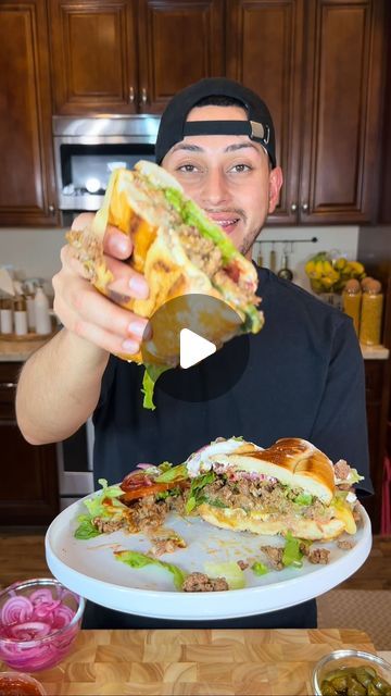 Jesus Zambrano on Instagram: "The Perfect Torta Mexicana de Asada 🇲🇽 Super quick and easy recipe🙌 using @vallarta.supermarkets Marinated Carne Asada 🤤  Recipe  -NONE GO GRAB ALL YOUR INGREDIENTS AND PRODUCTS AT YOUR @vallarta.supermarkets   #explore #explorepage #torta #asada #foodie #foodporn #mexicanfood #mexico🇲🇽 #parati #viral" Tortas Mexicanas Recipe Carne Asada, Carne Asada Torta, Tortas Mexicanas Recipe, Carne Asada Recipe, Carne Asada Recipes, Torta Recipe, Carne Asada, Beef Steak, Mexican Food