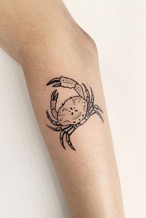 Crab Tattoo For Women, Crab Tattoos, Aquatic Tattoo, Crab Tattoo, Traditional Tattoo Designs, Ways To Get Rich, African Tattoo, Beginner Tattoos, Petit Tattoo