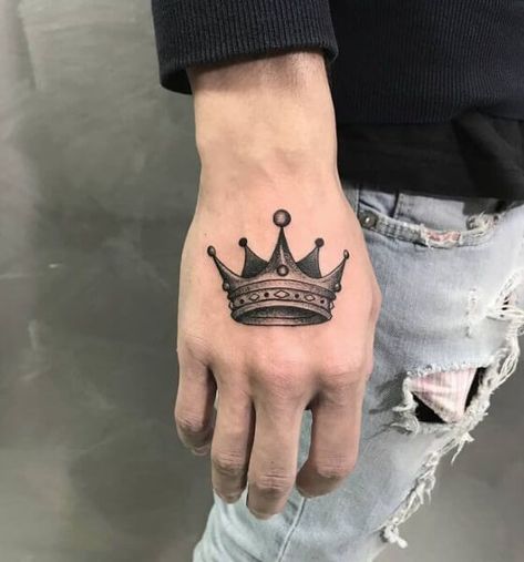 Crown Tattoo On Hand, Crown Tattoo On Wrist, Tattoo Ideas For Men Back, Thigh Tattoo Women, Tattoo Ideas Female Finger, Crown Hand Tattoo, Crown Tattoo Men, Match Tattoo, Tattoo Bts