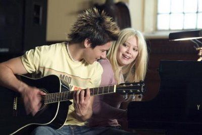 Terri Fletcher & Jay Corgan (Raise Your Voice) Hilary Duff Movies, Raise Your Voice, Teens Movies, Dragon City, Youtube Movies, Teen Movies, Movie Couples, Hilary Duff, Hd Movies