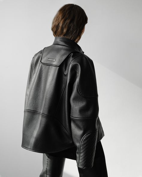 Leather Details Fashion, Racing Harness, Biker Jackets, Apparel Design, Fashion Killa, Fashion Details, Biker Jacket, Coats Jackets, Jackets For Women