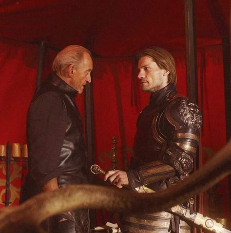 Tywin Lannister Aesthetic, Sir Arthur Dayne, Lannister Aesthetic, Jamie Lannister, Tywin Lannister, Cersei And Jaime, Petyr Baelish, House Lannister, Game Of Thrones Cast