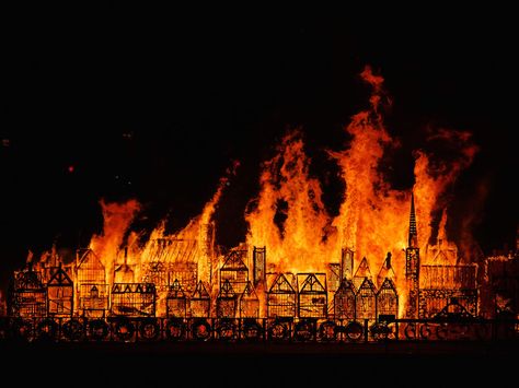 London commemorates 350 years since the Great Fire Fire Cartoon, David Best, Building On Fire, Fire Crafts, Textiles Embroidery, Burning City, Great Fire Of London, The Great Fire, London History