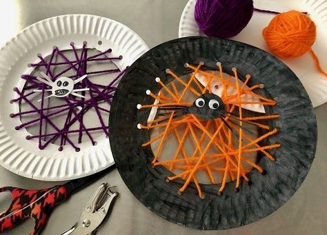 Spider Weaving Web, Spider Web Weaving, Spider Web Plate Craft, Spider Pom Pom Craft, Twine Spider Web, Halloween Art Lessons, Coffee Filter Art, Sewing Club, Weaving For Kids