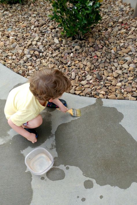 Water Activity For Kids, Creative Handwriting, Painting With Water, Water Kids, Water Activity, Water Games For Kids, Him And I, Small Container, Indoor Games For Kids