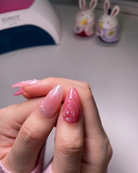 3D flower nails (feat. bunnies) 🌸 #nailart #flowernails #springnails #auranails Simple 3d Nail Designs, Simple 3d Nails, Simple Flower Nail Art, 3d Nail Designs, 3d Flower Nails, Bunny Nails, Pink Nail Designs, Flower Nail Art, 3d Nail